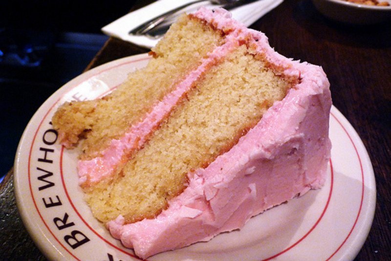 Торт-суфле с ягодами «Розовое облако»